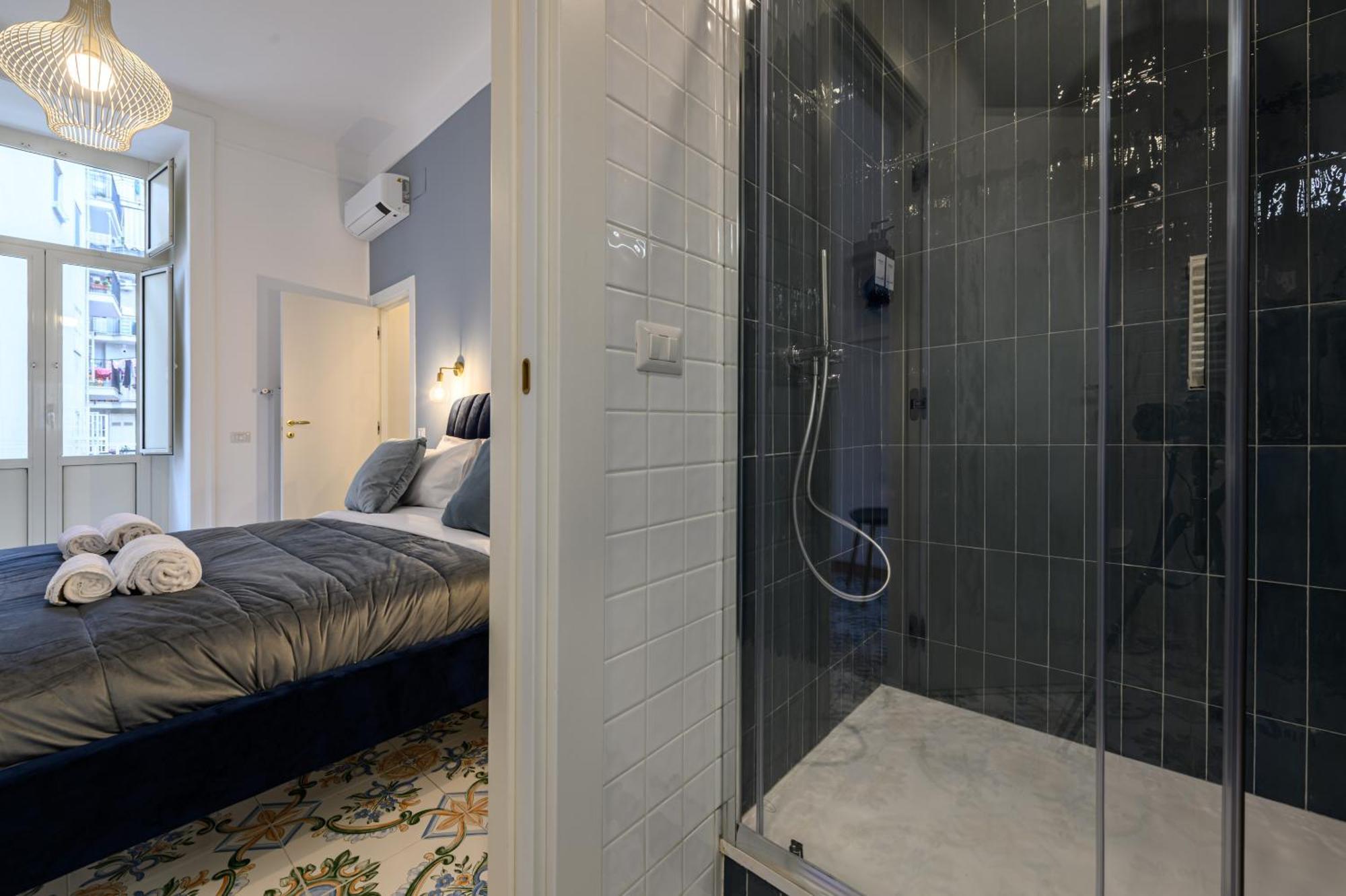 Guest House 121 Charming Apartment Napoli Ngoại thất bức ảnh